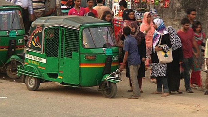 গ্যাস সংকটের অজুহাত সিএনজি চালকদের ভাড়া নৈরাজ্য