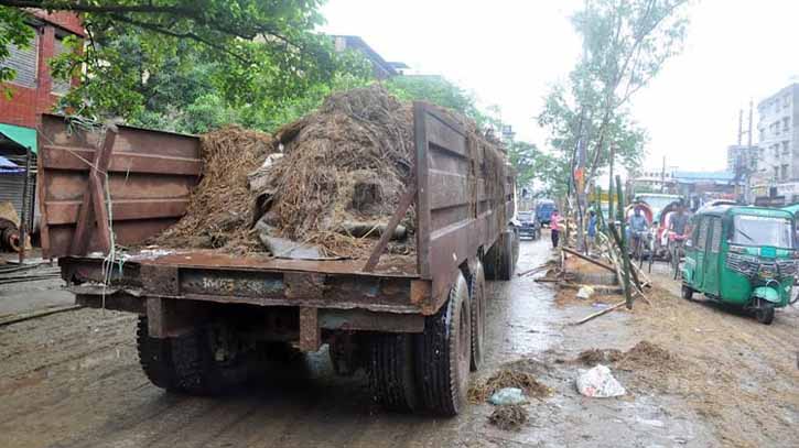 ৫টি ওয়ার্ডের শতভাগ বর্জ্য অপসারিত