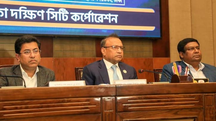 আন্দোলনের নামে সন্ত্রাস ও জনদুর্ভোগ মেনে নেওয়া হবে না : স্থানীয় সরকার মন্ত্রী আন্দোলনের নামে সন্ত্রাস ও জনদুর্ভোগ মেনে নেওয়া হবে না : স্থানীয় সরকার মন্ত্রী