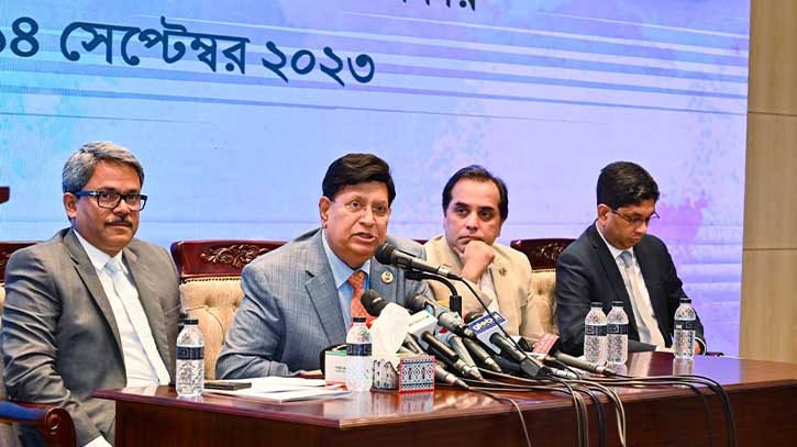 সাইবার সিকিউরিটি বিলটি পড়ুন সমালোচনা করার আগে : মোমেন সাইবার সিকিউরিটি বিলটি পড়ুন সমালোচনা করার আগে : মোমেন