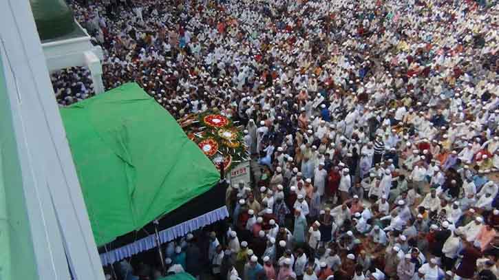 সাবেক ধর্মমন্ত্রী বীর মুক্তিযোদ্ধা মতিউর রহমানের জানাজায় বিপুল সংখ্যক লোকের অংশগ্রহণ : আগামীকাল দাফন