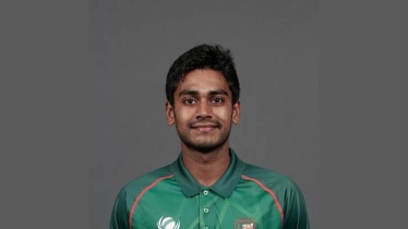 বিতর্কিত পোস্ট দিয়ে মুছে ফেললেন মিরাজ!