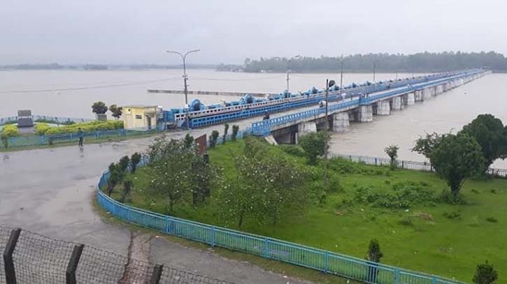 তিস্তার পানি কমতে শুরু করেছে তিস্তার পানি কমতে শুরু করেছে