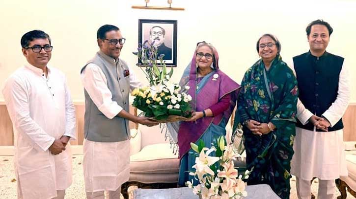 বিভিন্ন কর্মসূচিতে শেখ হাসিনার কারামুক্তি দিবস পালিত বিভিন্ন কর্মসূচিতে শেখ হাসিনার কারামুক্তি দিবস পালিত