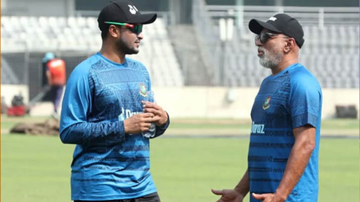 ওয়ানডে অধিনায়ক হবার পর প্রথম অনুশীলনে সাকিব ওয়ানডে অধিনায়ক হবার পর প্রথম অনুশীলনে সাকিব