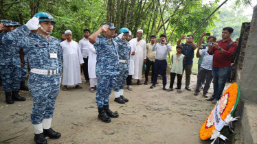 সাম্প্রতিক দুর্ঘটনায় নিহতদের সমাধীতে বিমানবাহিনীর শ্রদ্ধাজ্ঞাপন