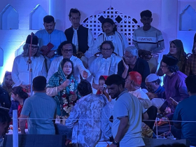 বামনশুরে তিনশ বছরের সুরের মায়াজাল: শেষ হলো দেওয়ান বাড়ির বাউল উৎসব বামনশুরে তিনশ বছরের সুরের মায়াজাল: শেষ হলো দেওয়ান বাড়ির বাউল উৎসব