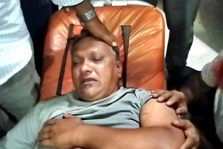 গুলি করে বোমা ফাটিয়ে হত্যাচেষ্টার মধ্য দিয়ে জানান দিল কুষ্টিয়ার আন্ডারওয়াল্ড
