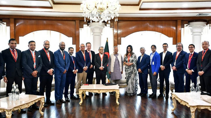ব্যবসায়ীদের সরকারের সঙ্গে ঐক্যবদ্ধভাবে কাজ করার আহ্বান অধ্যাপক ইউনূসের ব্যবসায়ীদের সরকারের সঙ্গে ঐক্যবদ্ধভাবে কাজ করার আহ্বান অধ্যাপক ইউনূসের