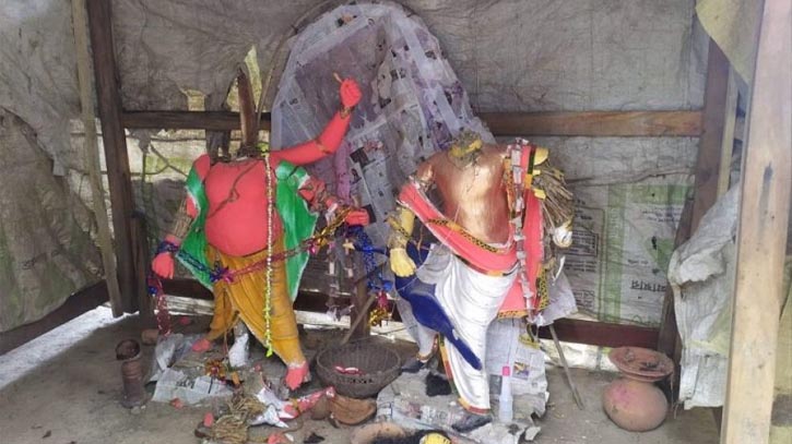 মানুষ পুড়িয়ে না মারলেই হলো৷ বেঁচে থাকলে অনেক প্রতিমা গড়া যাবে মানুষ পুড়িয়ে না মারলেই হলো৷ বেঁচে থাকলে অনেক প্রতিমা গড়া যাবে