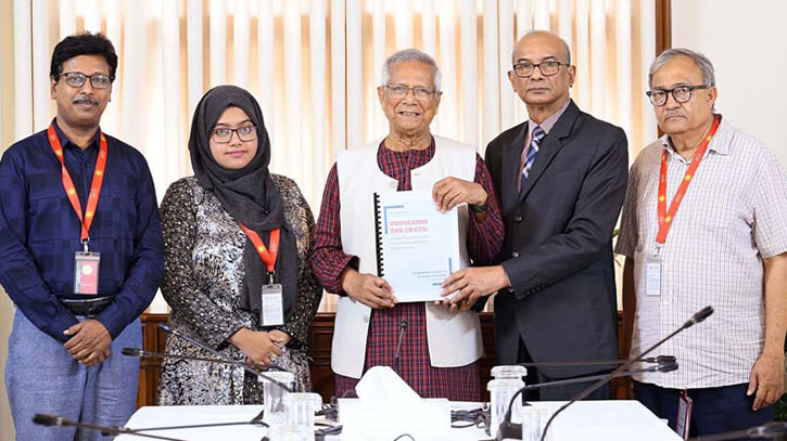 গুম সংক্রান্ত প্রতিবেদন ওয়েবসাইট ও বই আকারে প্রকাশের ব্যবস্থা করতে হবে : প্রধান উপদেষ্টা গুম সংক্রান্ত প্রতিবেদন ওয়েবসাইট ও বই আকারে প্রকাশের ব্যবস্থা করতে হবে : প্রধান উপদেষ্টা