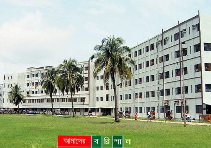 রাজনীতির মারপ্যাঁচে চিকিৎসাবিদ্যার বেজেছে বারো টা রাজনীতির মারপ্যাঁচে চিকিৎসাবিদ্যার বেজেছে বারো টা