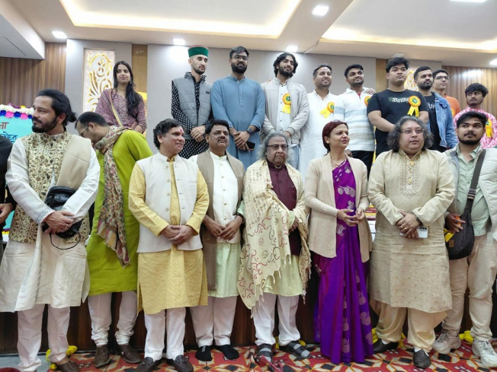 শততন্ত্রী বীণার ঝঙ্কারে দিল্লী মাতালেন পন্ডিত দিশারী চক্রবর্তী